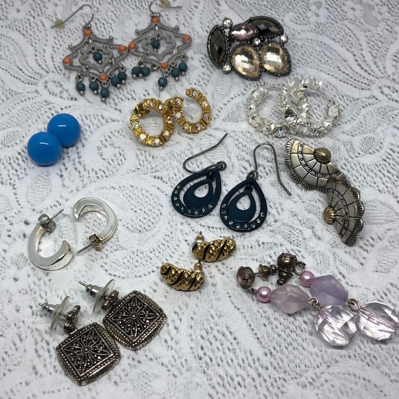𝅺Bundle lot 11 brand name marked signed jewelry earrings vintage and modern - Picture 1 of 10